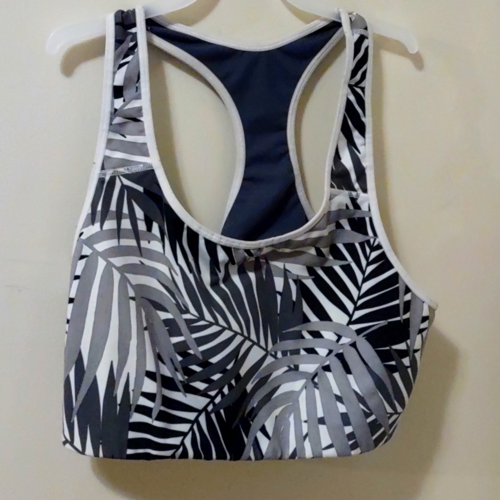 Sports bra